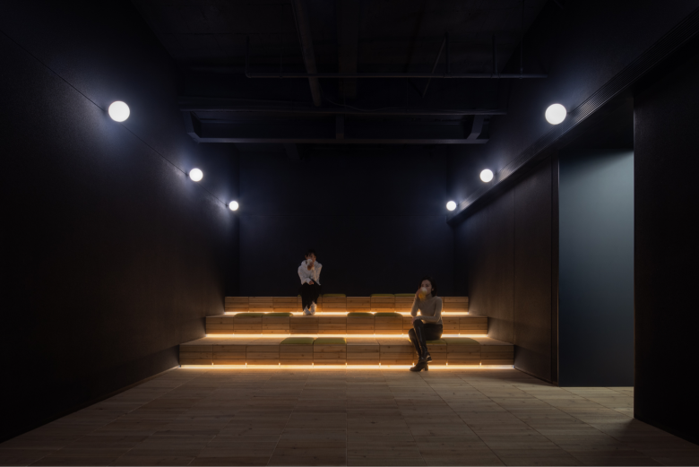 introemons 咖啡馆 / AIM Architecture