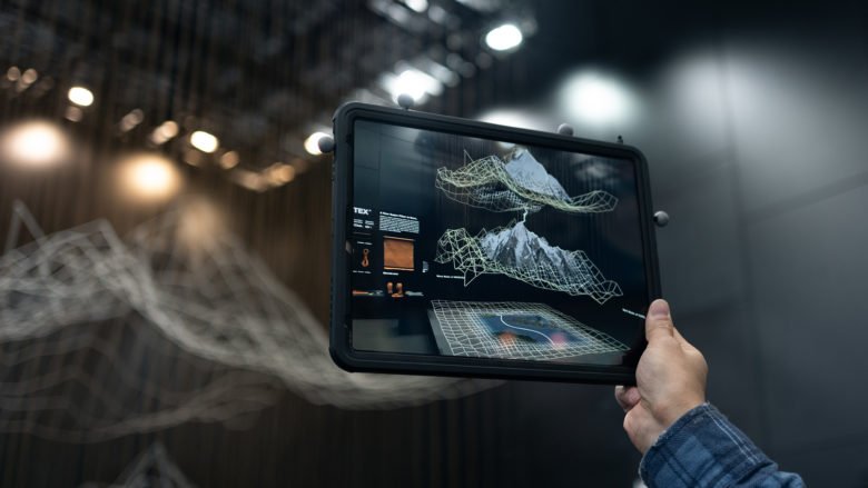 纱线交织实体艺术装置及 AR 体验 纱线交织实体艺术装置及 AR 体验