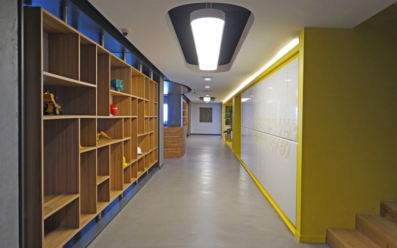 BATI YAPI 办公室 / OSO Architecture