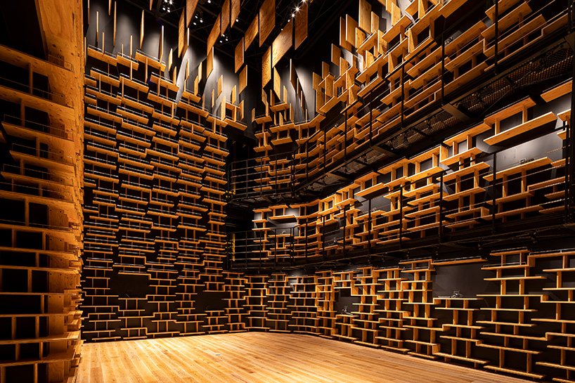 隈研吾设计的角川文化博物馆准备在日本开放