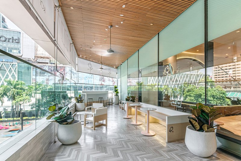 泰国曼谷盖索恩村 KOI thé 旗舰店设计引入招牌菜单