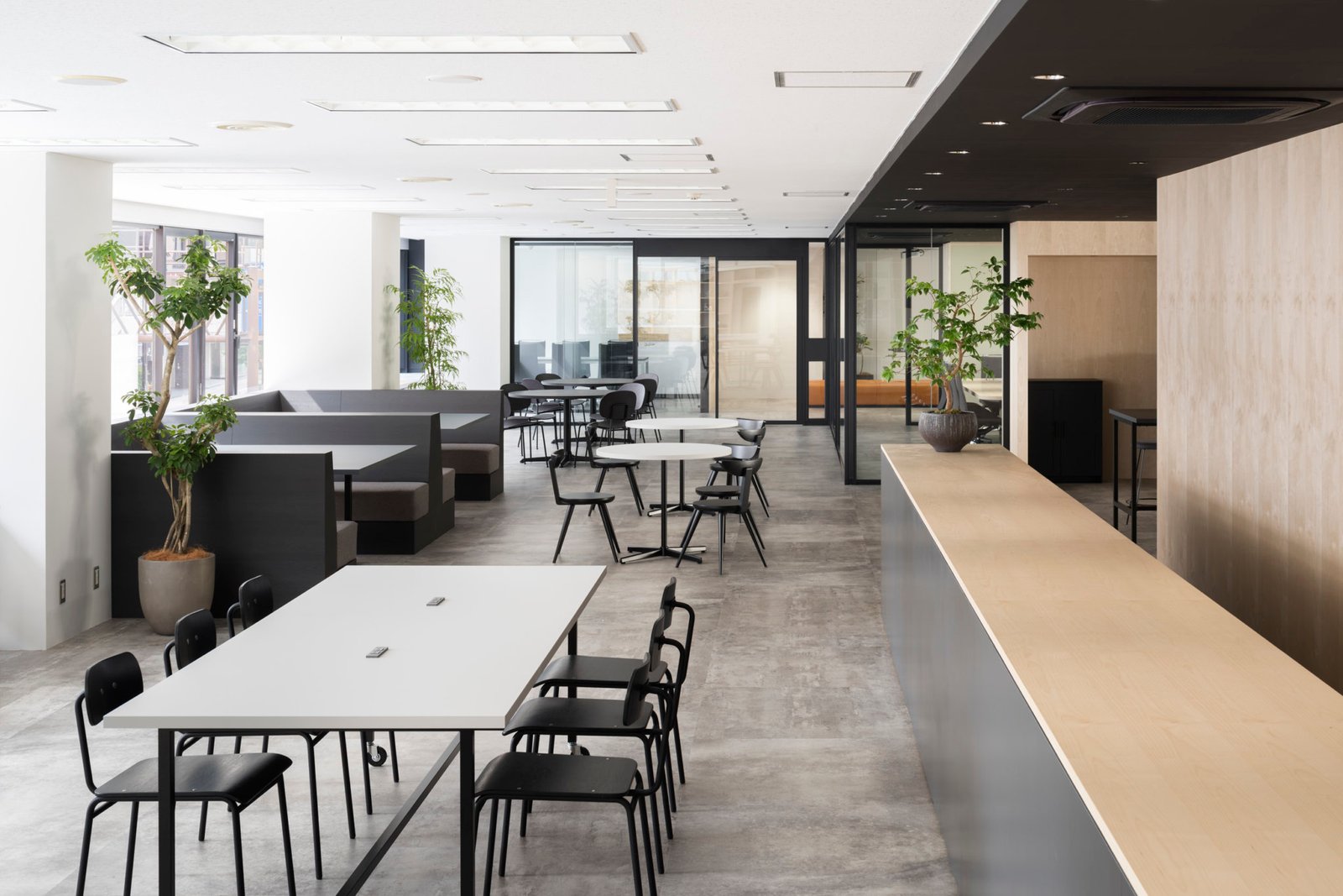 BROOK Inc. 的 Linkties 办公室 BROOK Inc. 的 Linkties 办公室