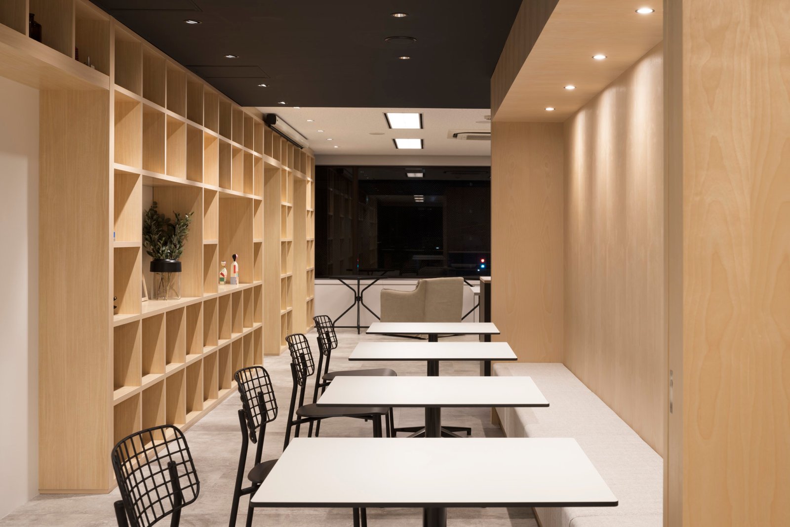 BROOK Inc. 的 Linkties 办公室 BROOK Inc. 的 Linkties 办公室