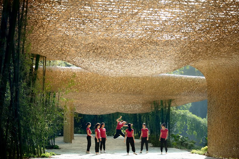 实验室。为中国风景区引入巨大的竹棚和巢状结构