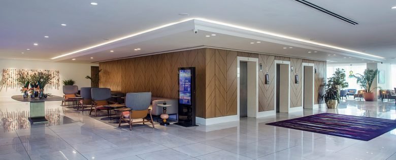 卡尔顿 TLV 酒店