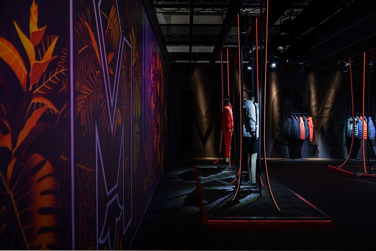 Mackage 展览设计由 Wea / Pitti Uomo 96 / Mackage，漂浮丛林