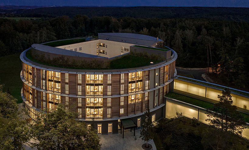 Matteo Thun 为德国 Waldkliniken 医疗机构增添了待客美学