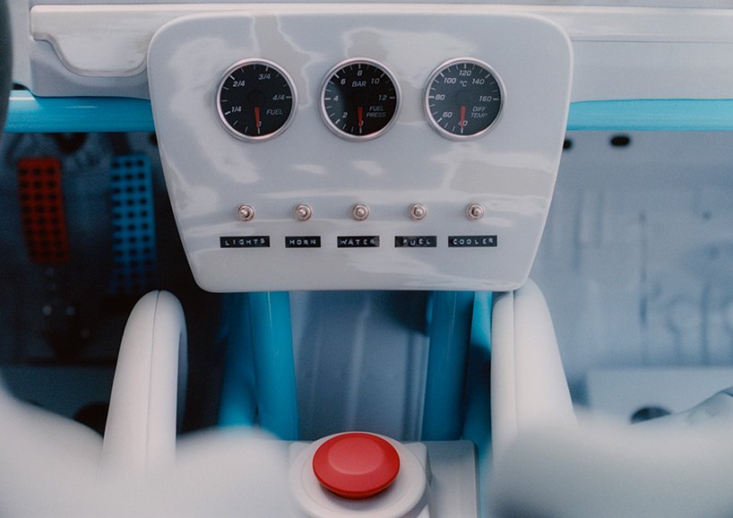 virgil abloh 和梅赛德斯 - 奔驰将 G 级改装为 geländewagen 项目的赛车