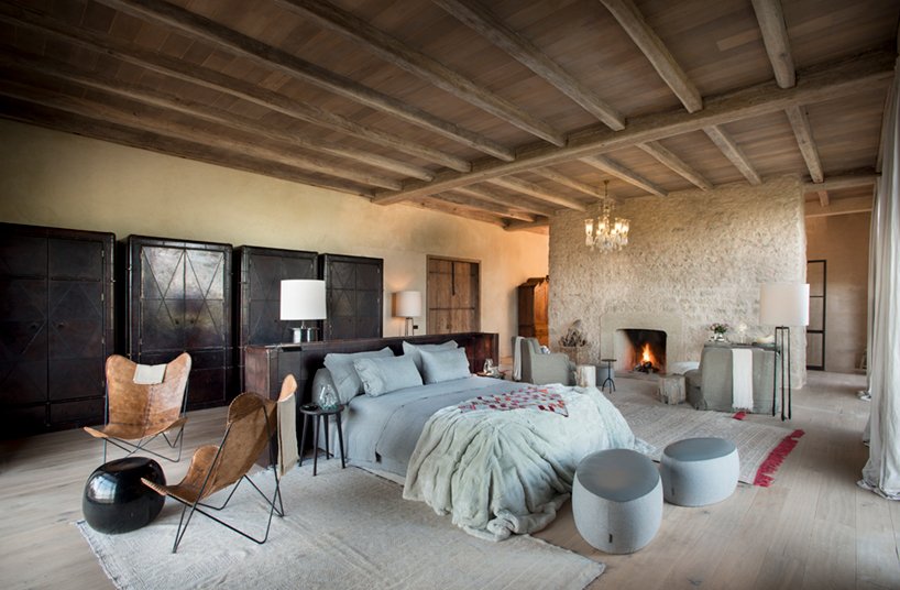 michaelis boyd 的 arijiju 住宅融合了欧洲和肯尼亚建筑风格