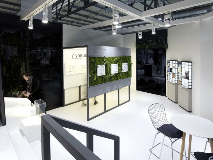 意大利米兰 DFROST MIDO 眼镜展上的 neubau 展位 意大利米兰 DFROST MIDO 眼镜展上的 neubau 展位