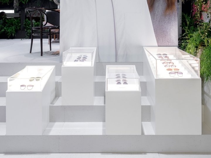 意大利米兰 DFROST MIDO 眼镜展上的 neubau 展位 意大利米兰 DFROST MIDO 眼镜展上的 neubau 展位