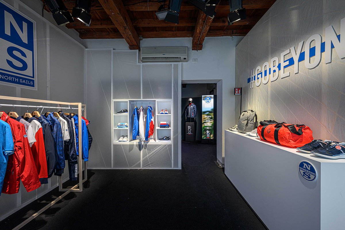 North Sails 的展览装置由 WEA / Pitti Uomo 96 / North Sails 设计,海浪的味道 North Sails 的展览装置由 WEA / Pitti Uomo 96 / North Sails 设计,海浪的味道