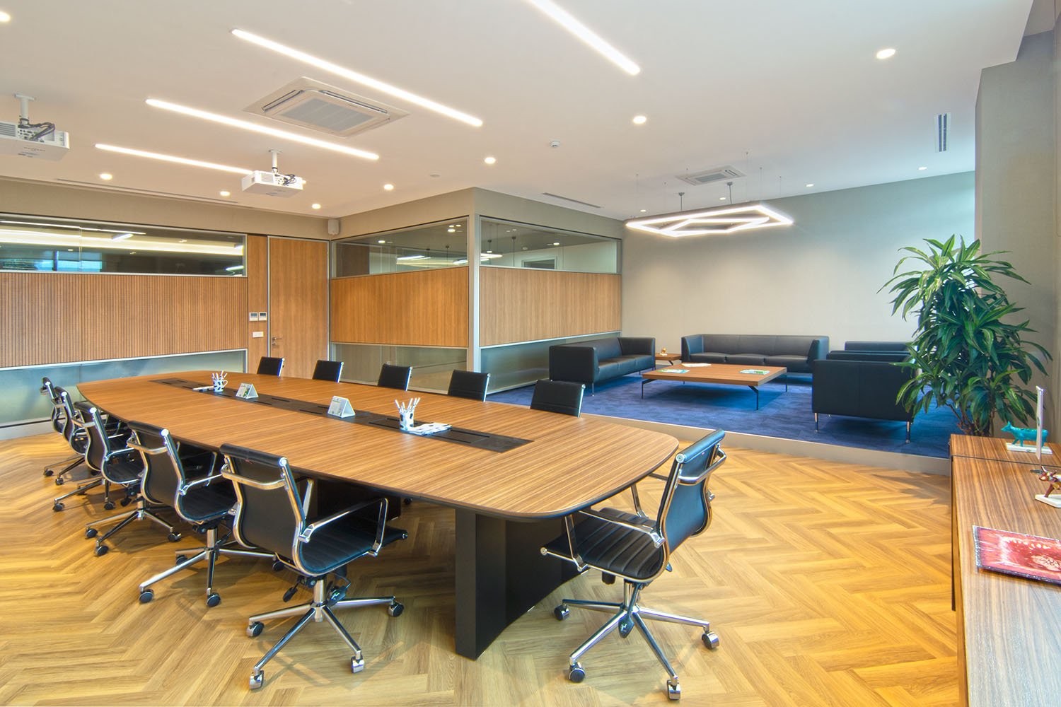 OSO Architecture 的 Sutas 总部 OSO Architecture 的 Sutas 总部