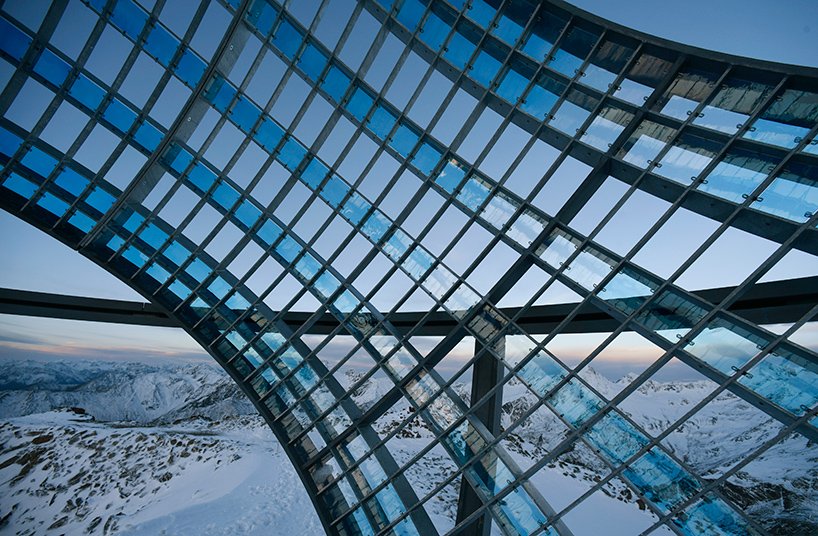 奥拉维尔·埃利亚松将“我们的冰川视角”设计为天文仪器