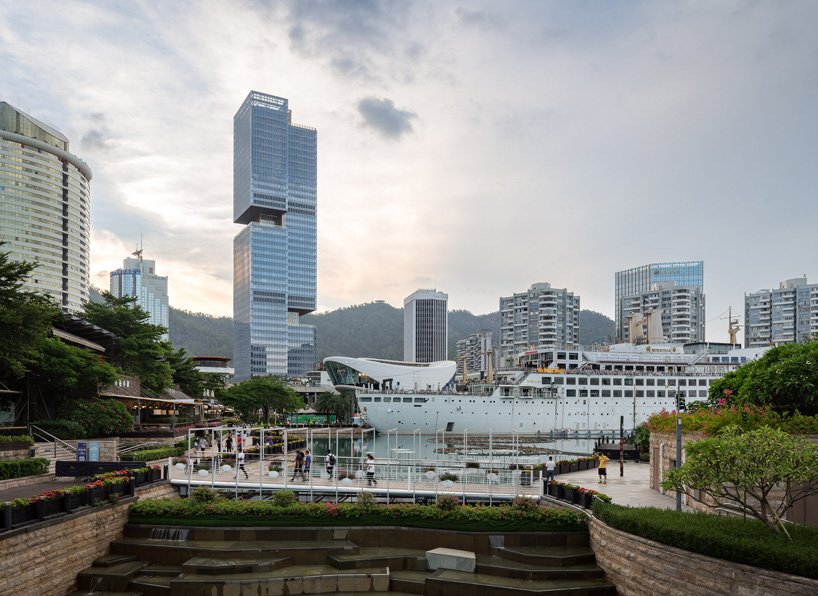 OMA 综合体裙楼“太子广场”在中国深圳开业 OMA 综合体裙楼“太子广场”在中国深圳开业