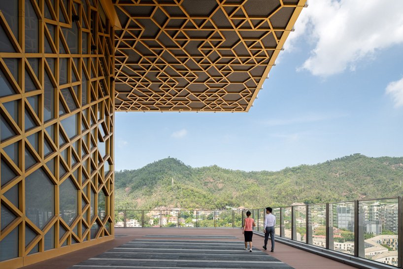 OMA 综合体裙楼“太子广场”在中国深圳开业 OMA 综合体裙楼“太子广场”在中国深圳开业