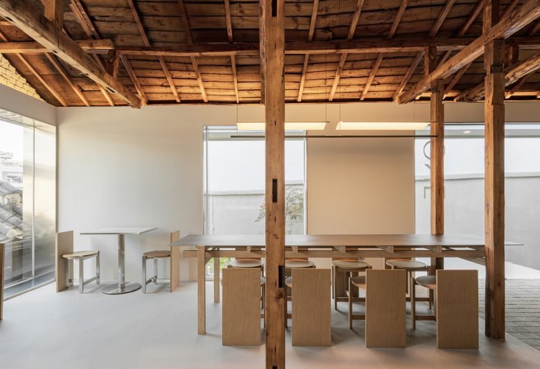 由 oftn 工作室设计的 onecafe