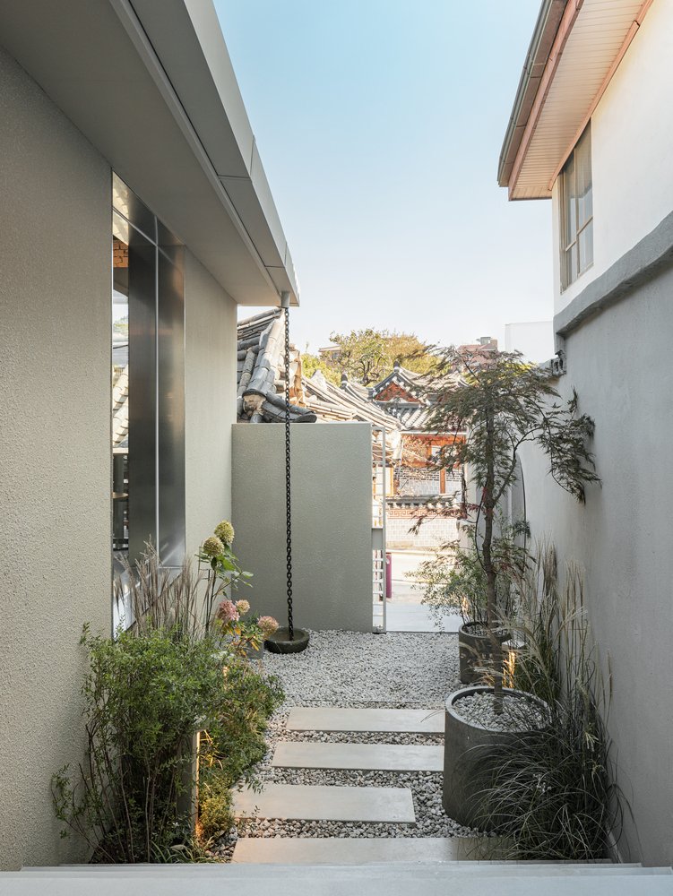 由 oftn 工作室设计的 onecafe