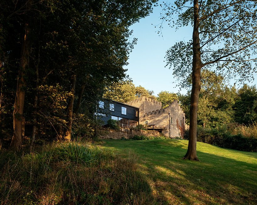 皮尔斯泰勒改造和改造了他位于英格兰西南部的“月光”房子