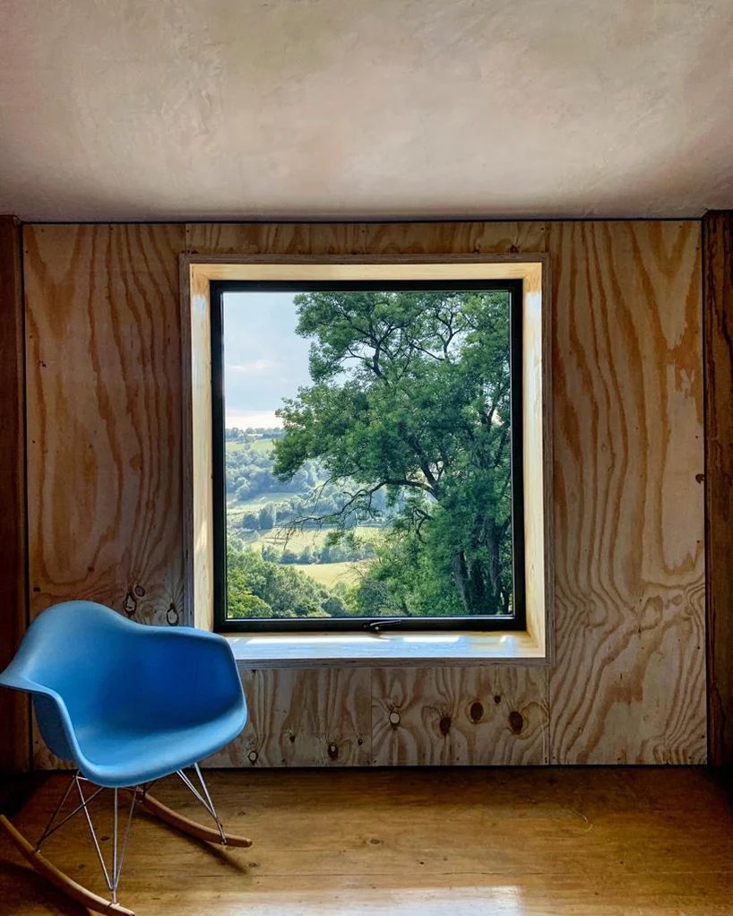 皮尔斯泰勒改造和改造了他位于英格兰西南部的“月光”房子