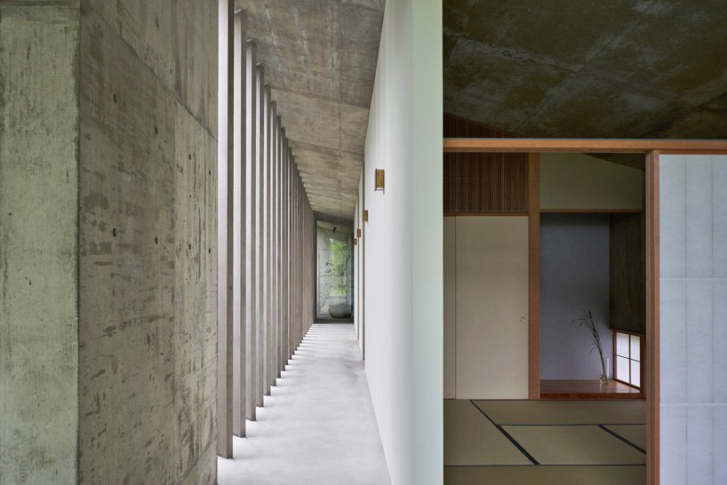 读。& 建筑师在日本轻井泽设计了带有倾斜混凝土屋顶的“共生住宅” 读。& 建筑师在日本轻井泽设计了带有倾斜混凝土屋顶的“共生住宅”