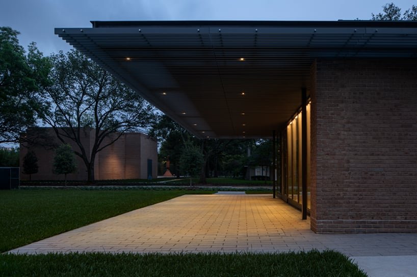 新装修的罗斯科教堂庄严而宏伟，重新向公众开放