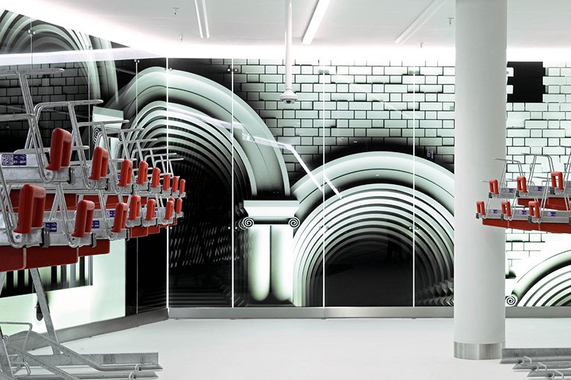 荷兰的这个自行车停车场提供博物馆般的体验