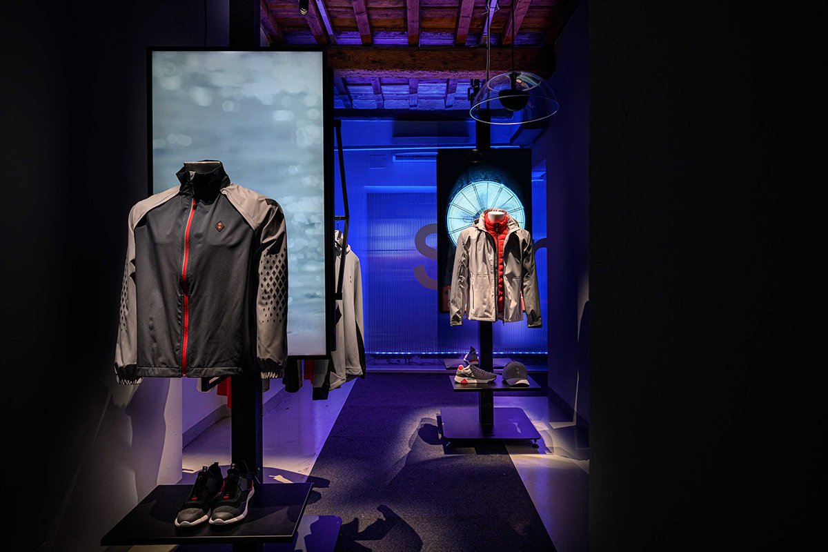 Wea 设计的 Slam 展览装置 / Pitti Uomo 96 / Slam，一座位于公海的博物馆