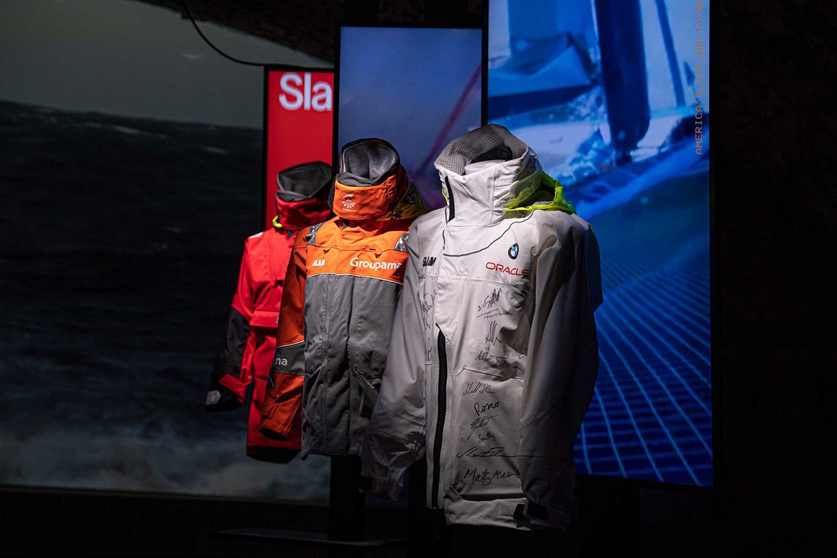 Wea / Pitti Uomo 97 / Slam 的 Slam 展览装置，装备无限