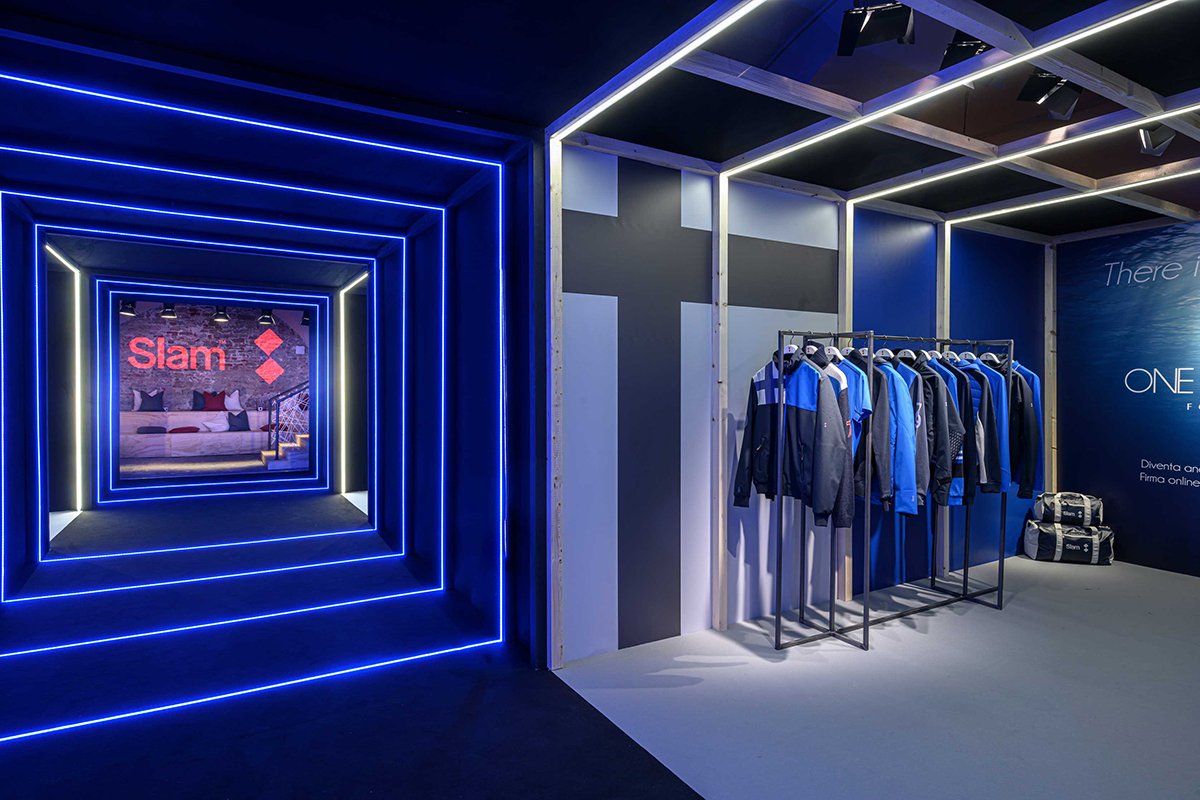 Wea / Pitti Uomo 97 / Slam 的 Slam 展览装置，装备无限