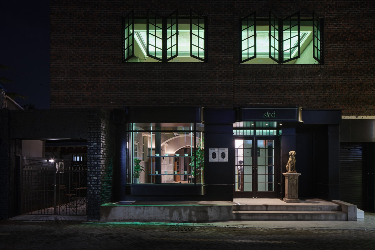 sted 甜品咖啡厅，由 83 设计