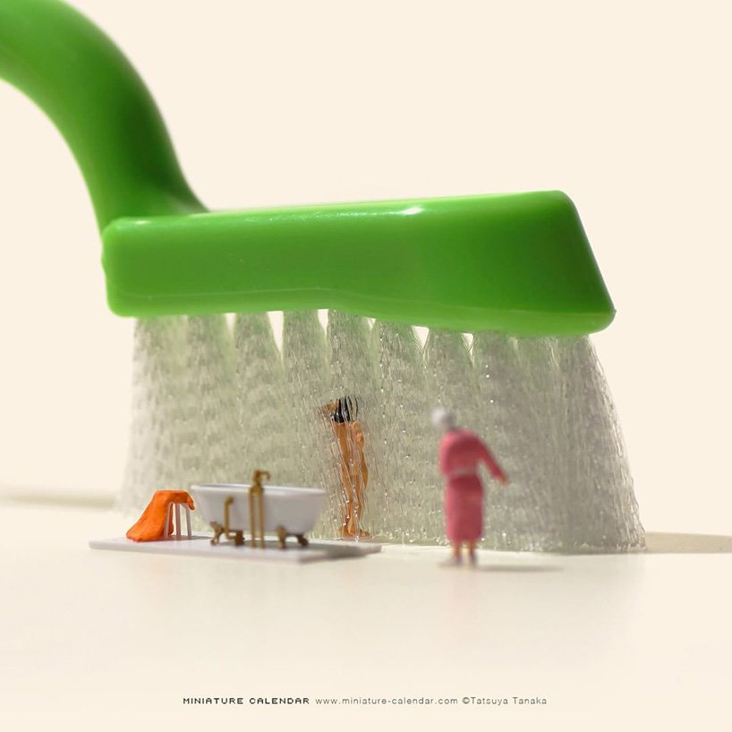 田中达也用口罩和家居用品创造出逃避现实的微型场景