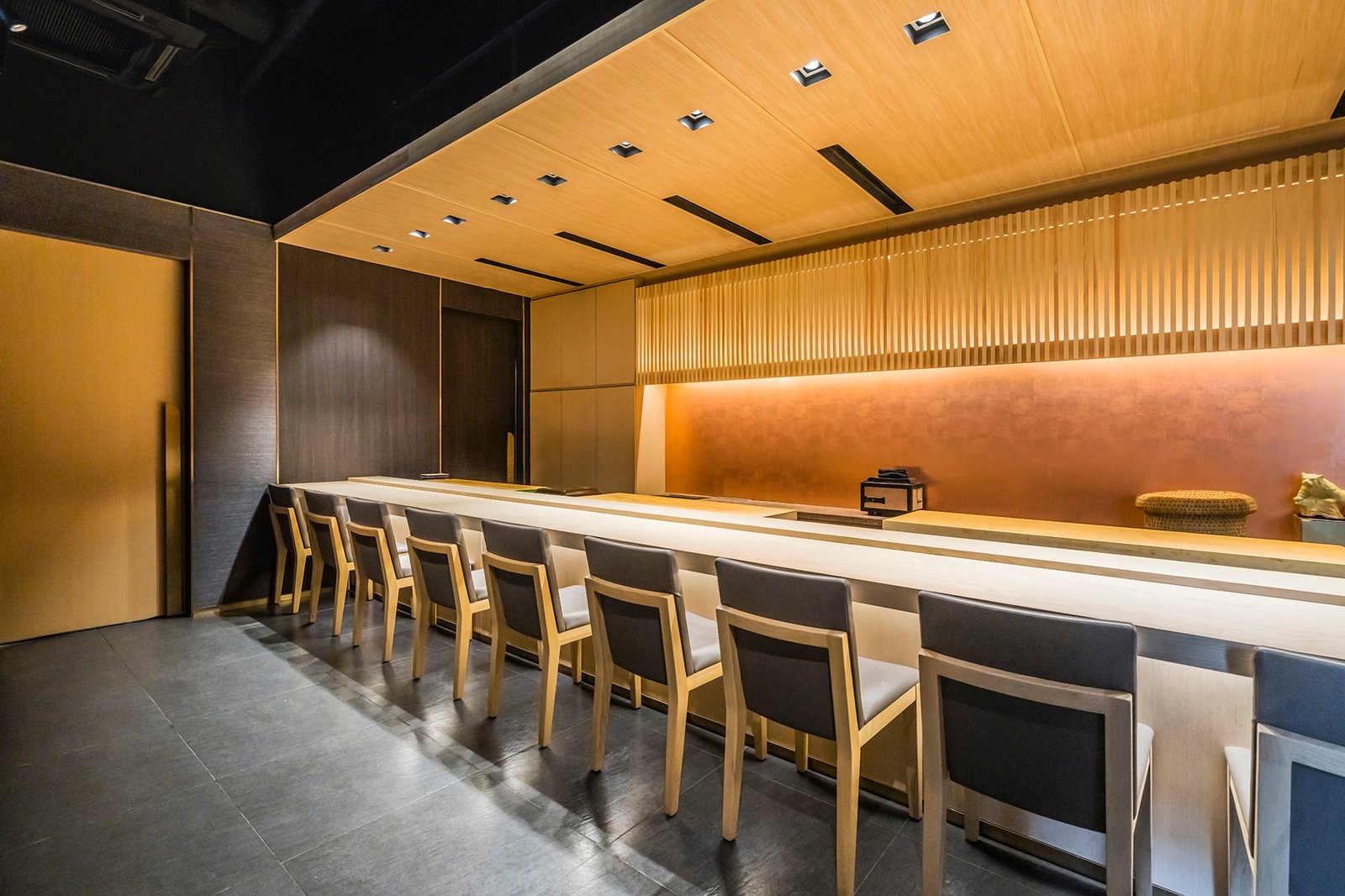 Tenzushi，一家位于香港的现代日式厨师发办餐厅