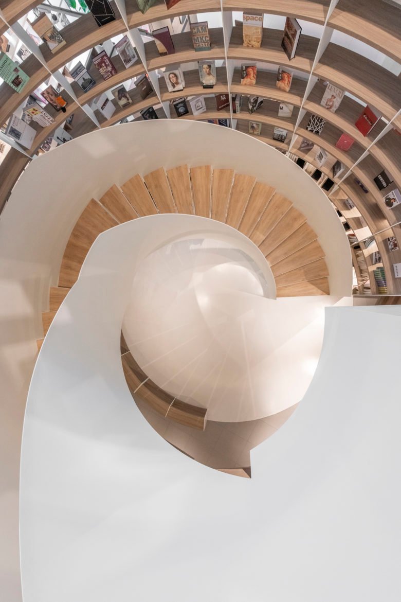 沉浸式且不断发展的新天地社交之家重新定义了上海的生活方式和零售 沉浸式且不断发展的新天地社交之家重新定义了上海的生活方式和零售