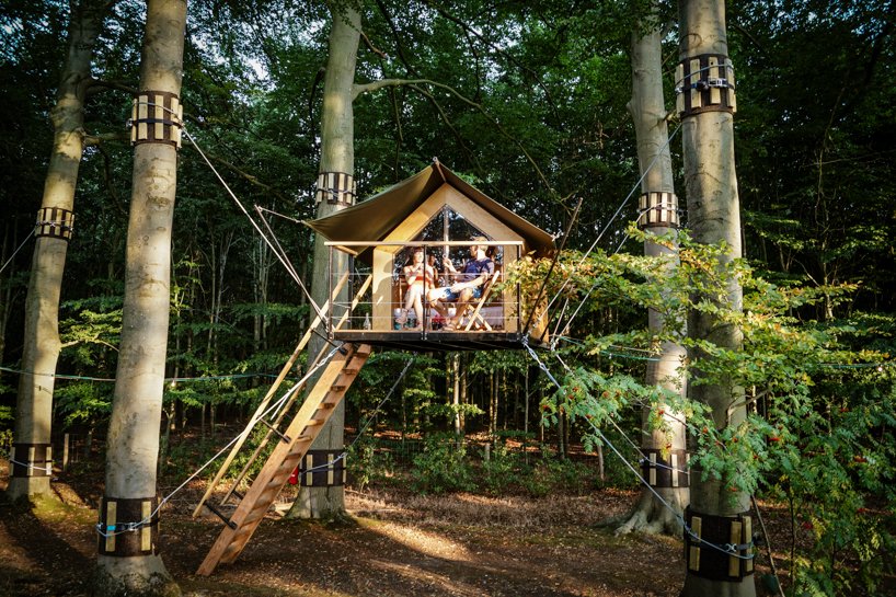 树屋酒店综合体在比利时布鲁日的森林小路上提供豪华露营体验