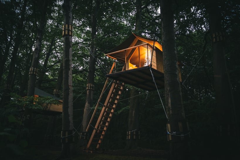 树屋酒店综合体在比利时布鲁日的森林小路上提供豪华露营体验