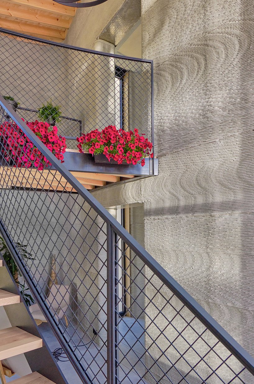 欧洲最大的 3D 打印机打印出一整栋两层楼的房子 欧洲最大的 3D 打印机打印出一整栋两层楼的房子