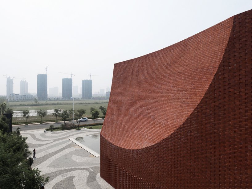 UAD 抽象中国书法色彩打造沭阳美术馆