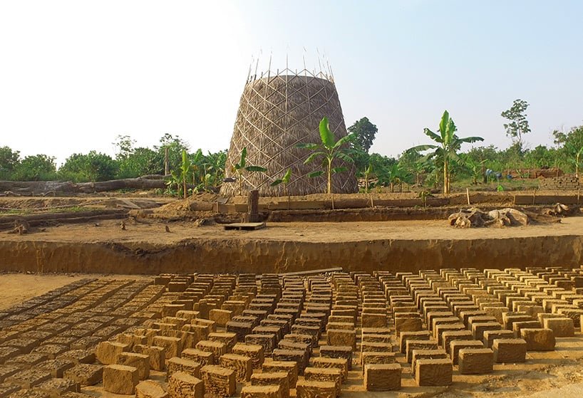 Warka Water 正在喀麦隆雨林建设一个社区驱动的综合村庄