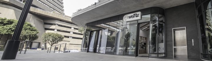 weFix Alice Lane 商店，由 Whaam Concepts 设计，南非约翰内斯堡