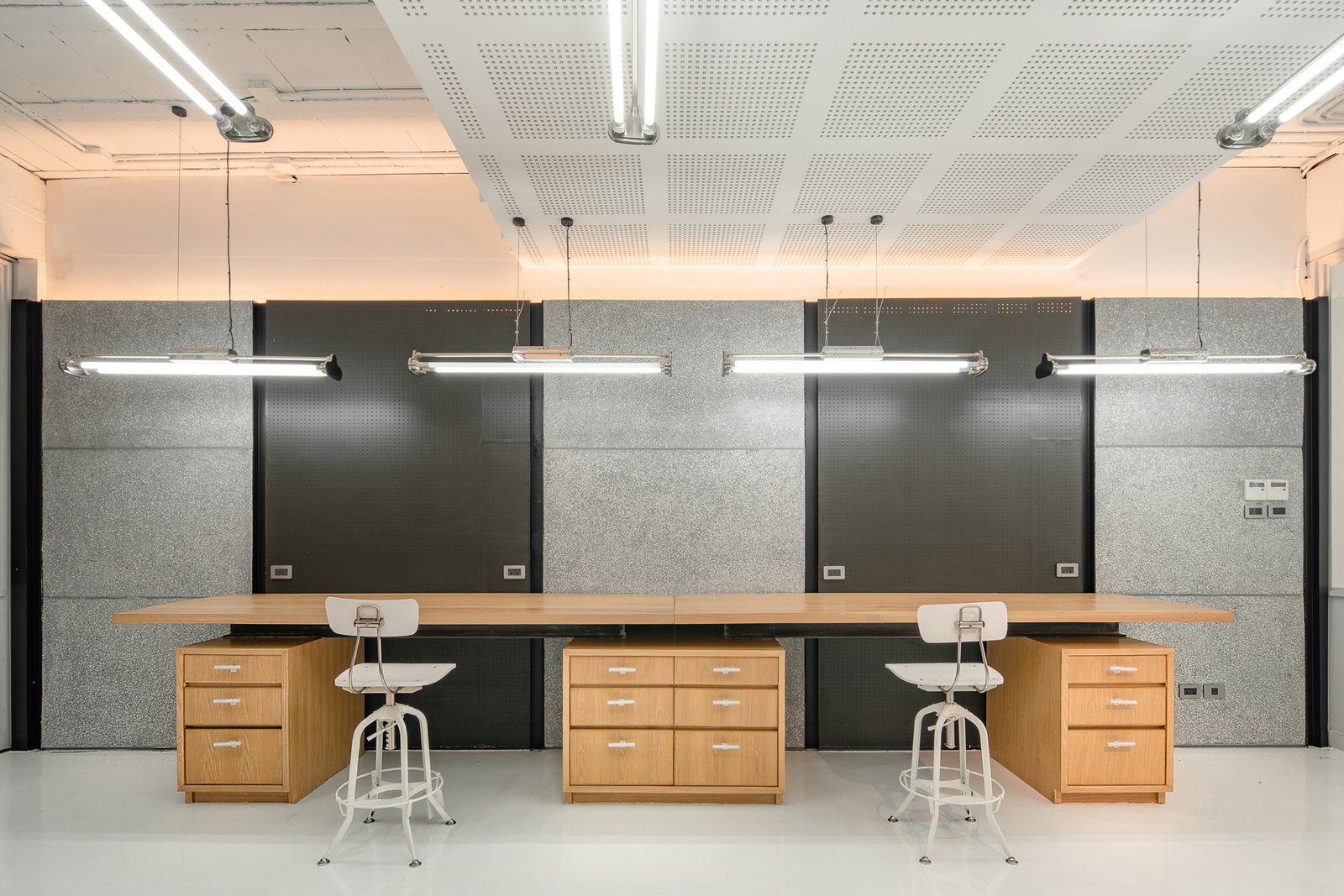 WORKSHOP 53 由 Ground Architects 设计