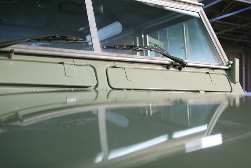 过去的灵魂与清洁能源精神：零实验室揭示经典电动路虎